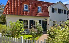 Haus mit 110qm und Garten 150m zum Wasser